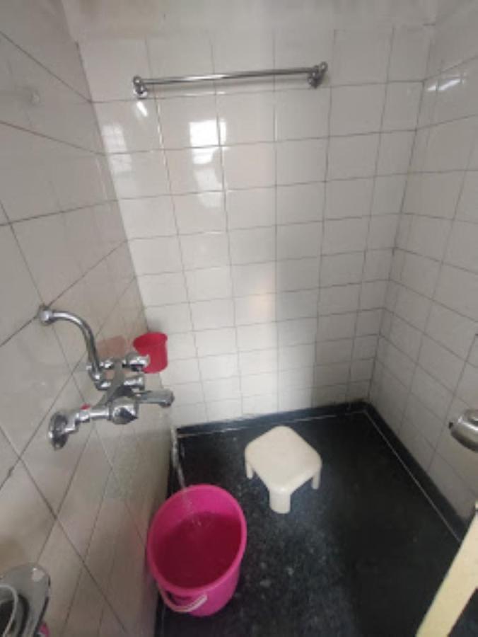 Hotel Abhishek ,Насик Экстерьер фото